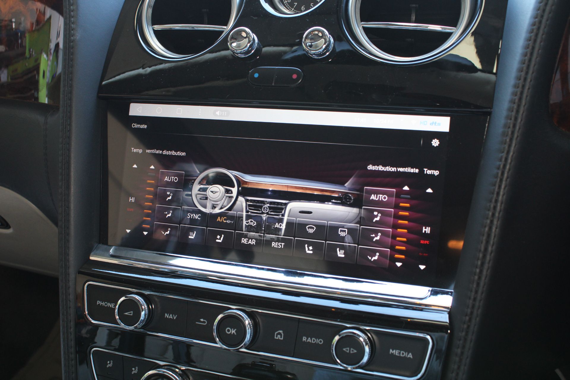 Iceboxauto: Bentley Bentayga, Tesla Style Navi Android 11.0 in-car ...